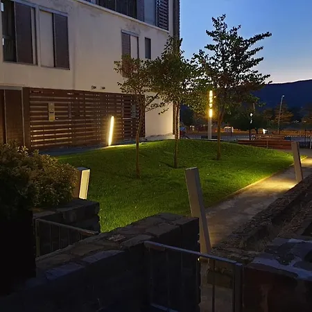 Lejlighed Acogedor En Margas - Wifi - Acceso Privado - Aventura, Esqui Y Golf