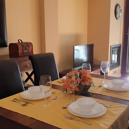 Acogedor En Margas - Wifi - Acceso Privado - Aventura, Esqui Y Golf Lejlighed