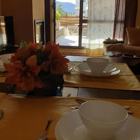 Acogedor En Margas - Wifi - Acceso Privado - Aventura, Esqui Y Golf Lejlighed